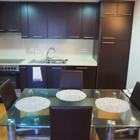 Апартаменты Apartamento Moderno Con Parking En *